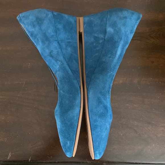 Aerosoles- Almond Toe Wedge Suede Pumps - Picture 6 of 9